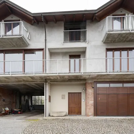 Belvilla By Oyo Secluded With Balcony Apartment Romagnano Sesia