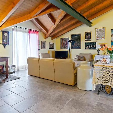 Belvilla By Oyo Secluded With Balcony * Romagnano Sesia